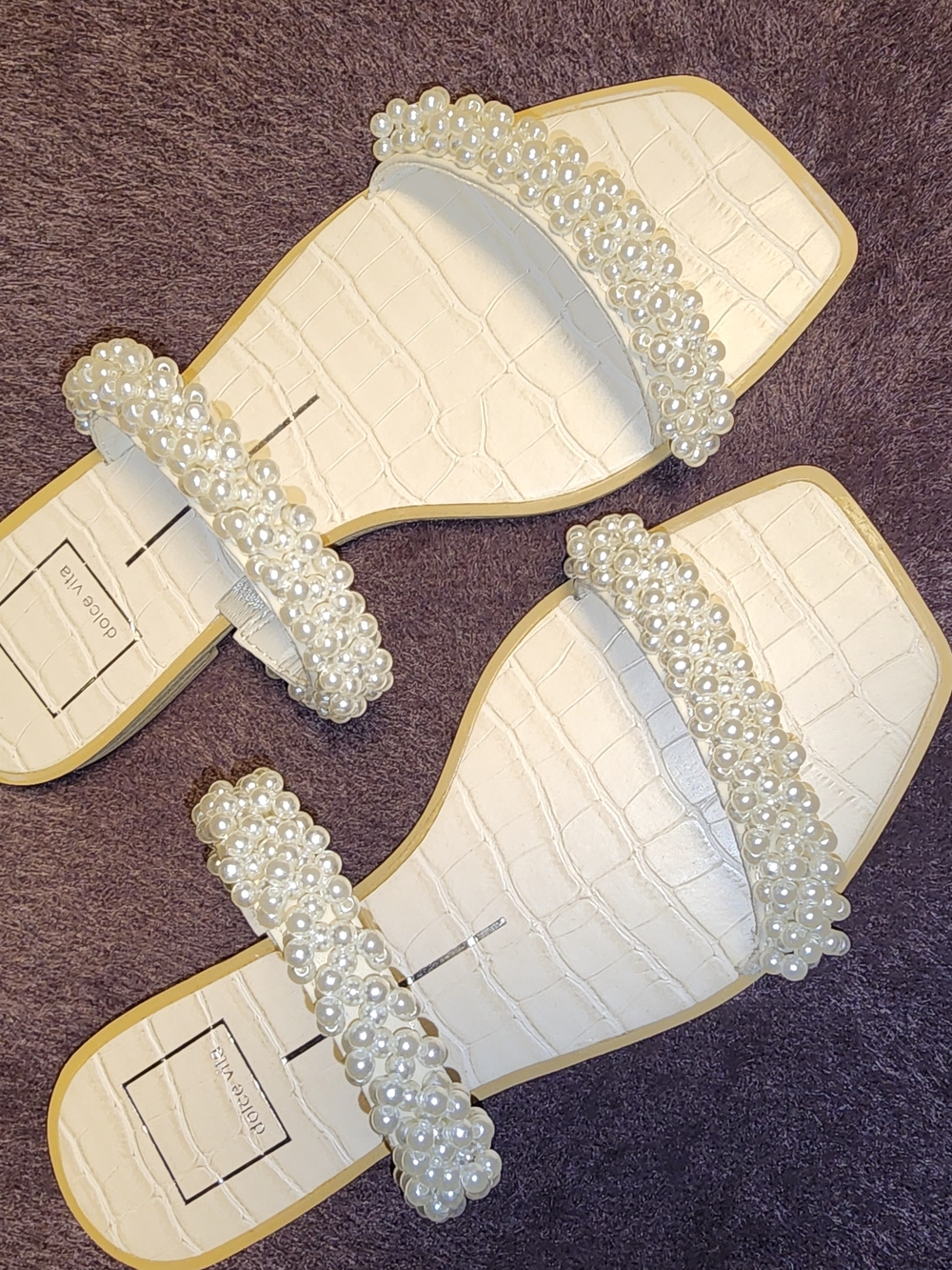 NWOB $40 Dolce Vita Cream Triple Beaded-Strap Sandals Size 6 - Picture 3 of 12
